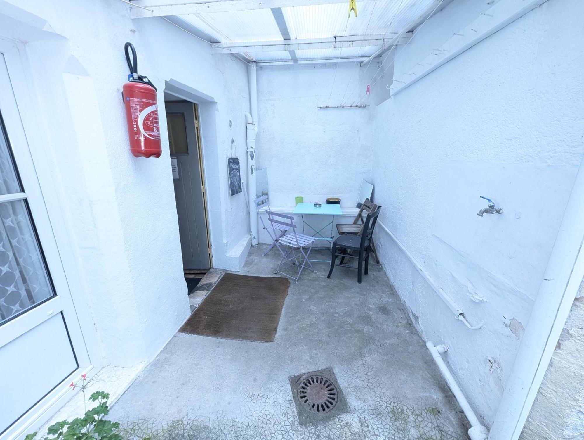 Chambres Poitiers Centre Ville - Salle De Bain, Refrigerateur, Tv Et Machine A Cafe Privatifs - Cuisine Commune - Terrasse - Hotel De Ville A 200M ภายนอก รูปภาพ